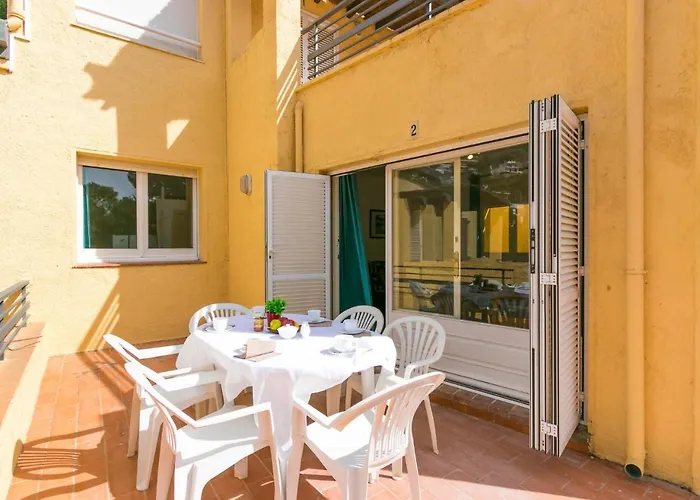 Velazquez-4 By Interhome *
